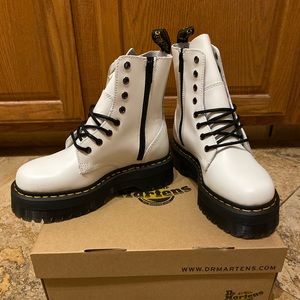 Dr. Martens Jadon Platform 8-Eye Boot
